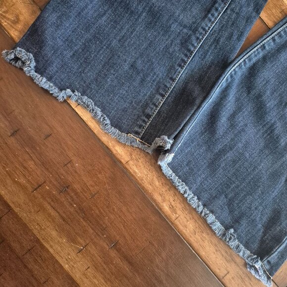 Alloy Apparel Power Stretch Denim Flared Jeans 10x37 Frayed Hem Medium Wash - Picture 6 of 6